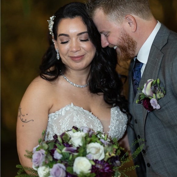 Meet your Posher, Alyssa - Picture 2 of 12